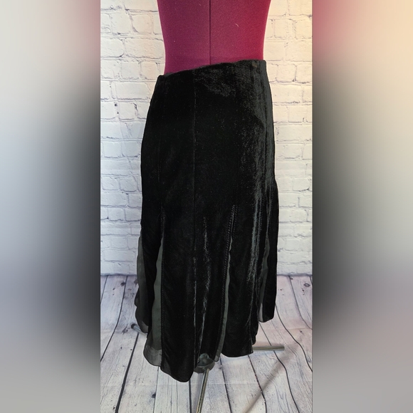 Black Velvet Midi Skirt with Pleats - Picture 3 of 6